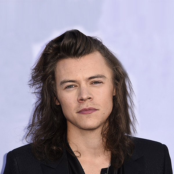 Harry Styles signs solo management contract | Radioandmusic.com