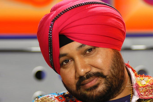 Daler Mehndi Attends Wedding Of Folk Singer Mame Khan's Daughter | Singer,  Welcome songs, Folk