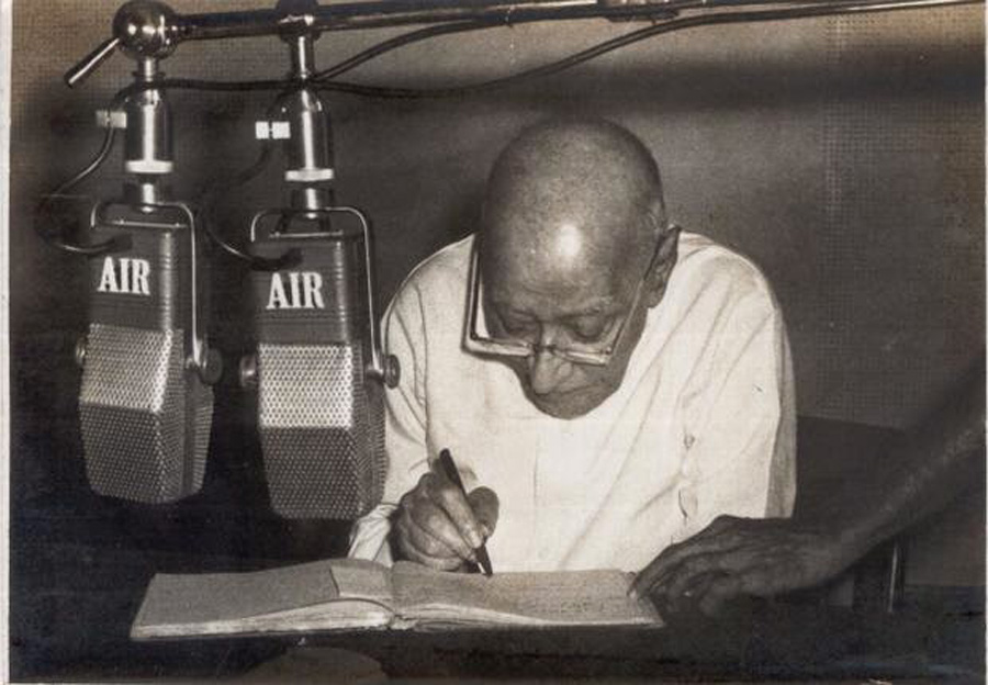 Rajaji at AIR Madras (Photo Credit: airddfamily.blogspot.in)