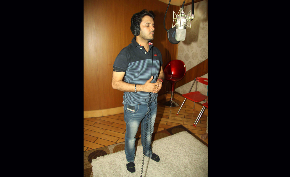  Singer Javed Ali at the song recording of Agrim Media Entertainment's album SHAMBO