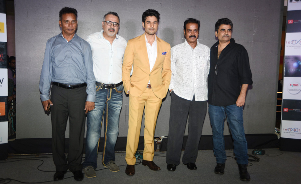  Ravi Agarwal, Ajay Chabaria, Rajeev Khandelwal, Rajath Manjunath and Director Rajeev Jhaveri at the music launch of Fever