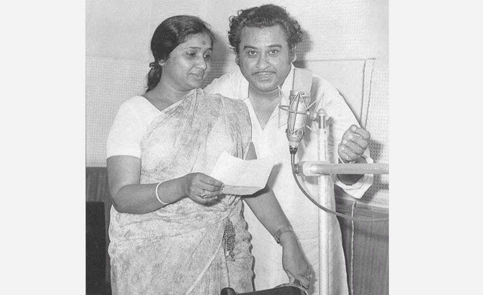  Asha Bhosle with Kishore Kumar