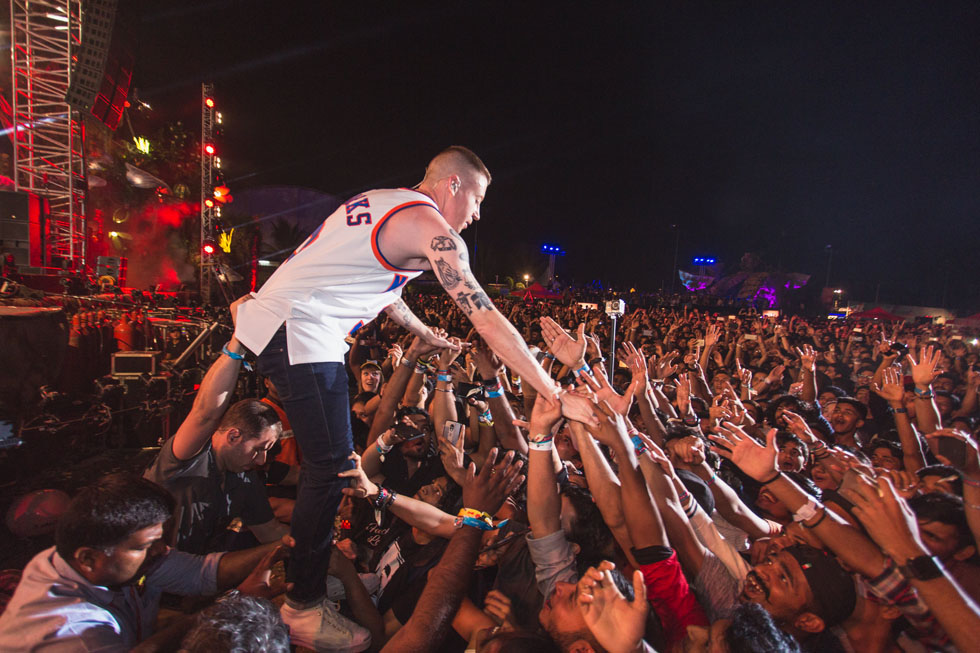  Macklemore greets his Indian fans at Vh1 Supersonic