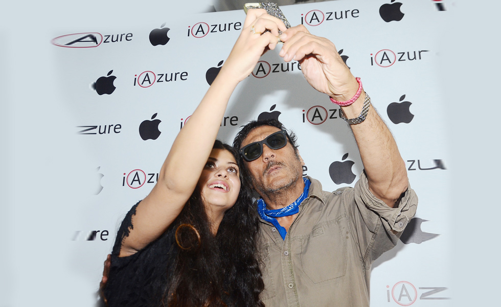  Jackie Shroff and Zanai Bhosle