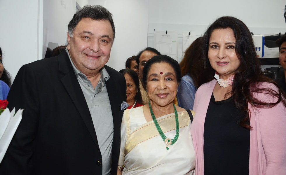  Rish Kapoor, Asha Bhosle and Poonam Dhillon