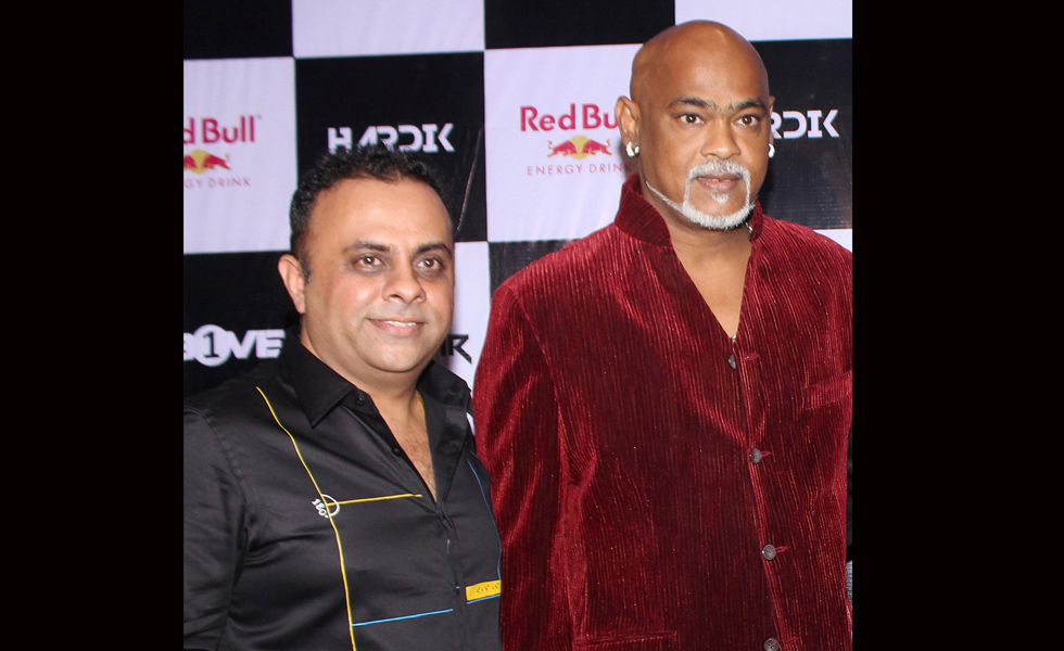 Narendra Hirani and Vinod Kambli at DJ Akhtar & DJ Hardik's gig at 1Above