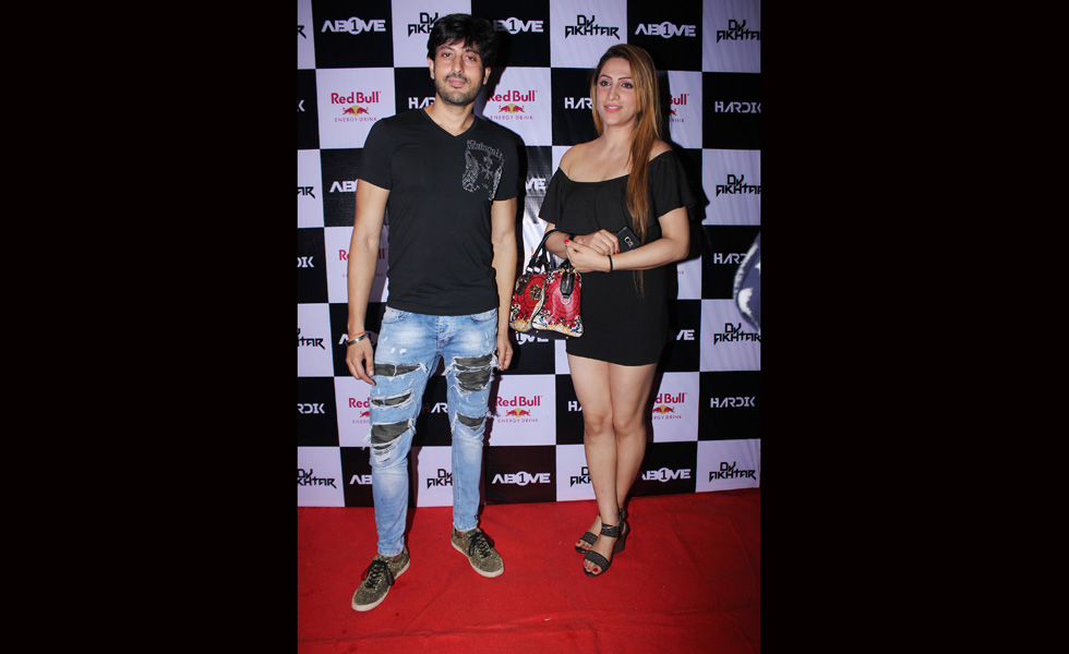 Rishi Bhutani and Leeza Bindra at DJ Akhtar & DJ Hardik's gig at 1Above