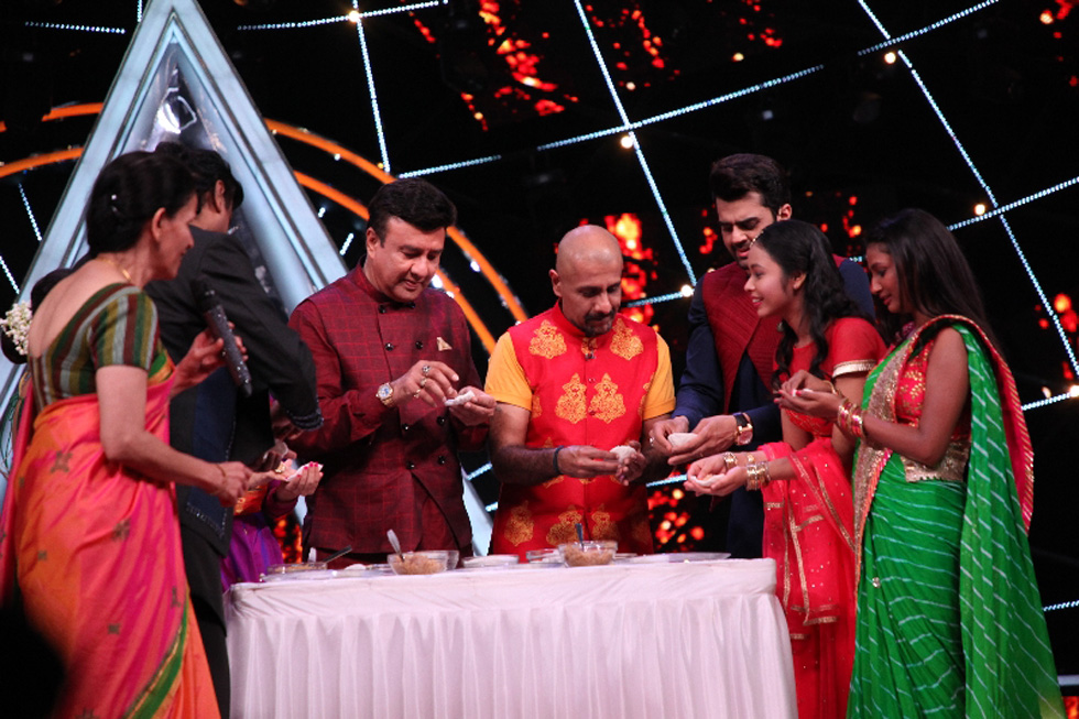  Modak Making competition on Indian Idol