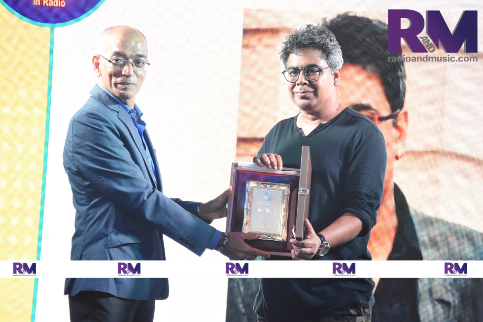 Radio Mirchi Kolkata's RJ Mir bags the Best RJ award from East Zone