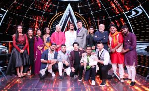  Indian idol contestants with team Paltan