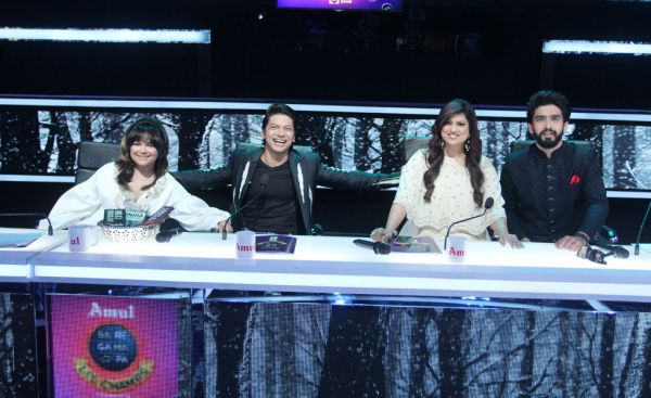 ALisha Chinai, Shaan, Richa Sharma and Amaal Mallik on the sets of Sa Re Ga Ma Pa Li'l Champs